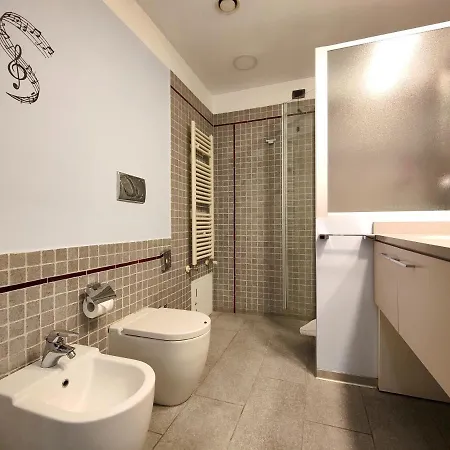Apartment Hostdomus - Madama Cristina *