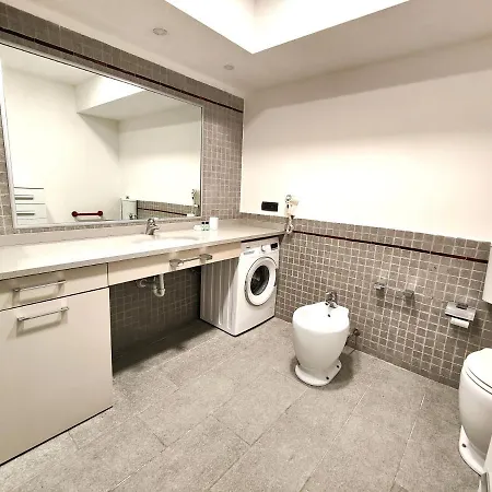 Apartment Hostdomus - Madama Cristina Turin
