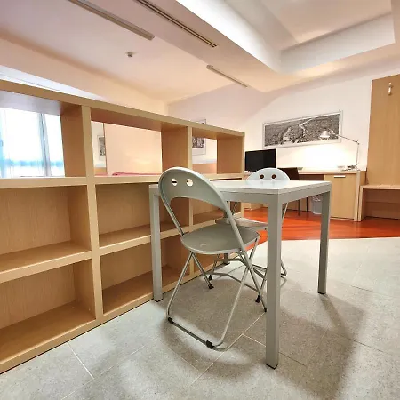 Apartment Hostdomus - Madama Cristina