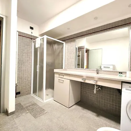 Apartment Hostdomus - Madama Cristina *