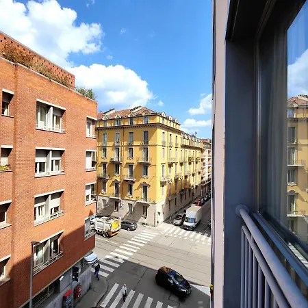 Hostdomus - Madama Cristina Apartment Turin